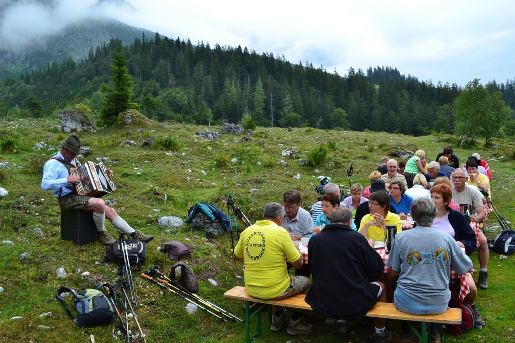 Hotel Alpenrose Muehlbach Am Hochkoenig Bagian luar foto