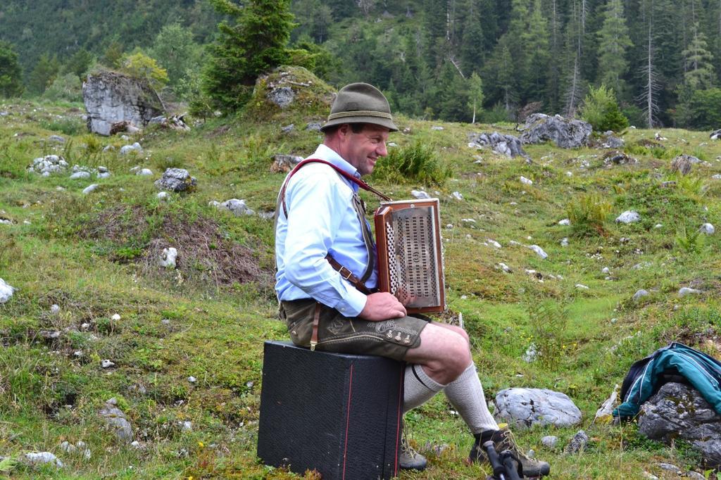 Hotel Alpenrose Muehlbach Am Hochkoenig Bagian luar foto