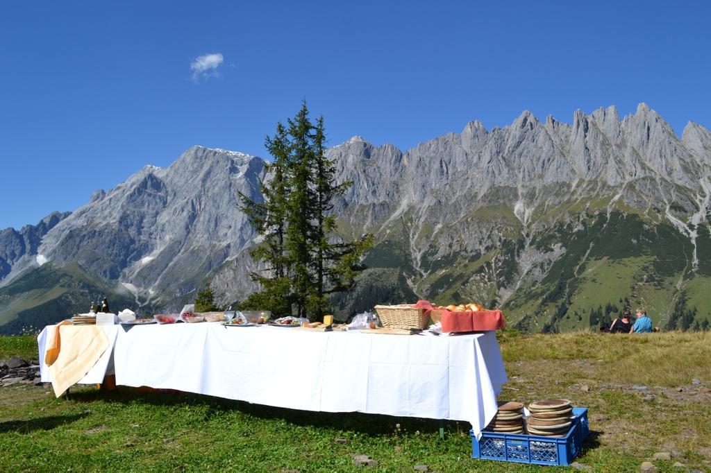 Hotel Alpenrose Muehlbach Am Hochkoenig Bagian luar foto